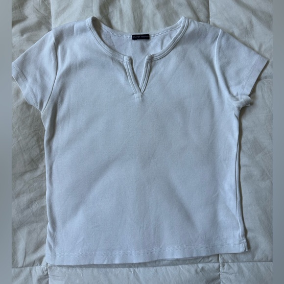 Brandy Melville white cropped tee - Picture 1 of 3